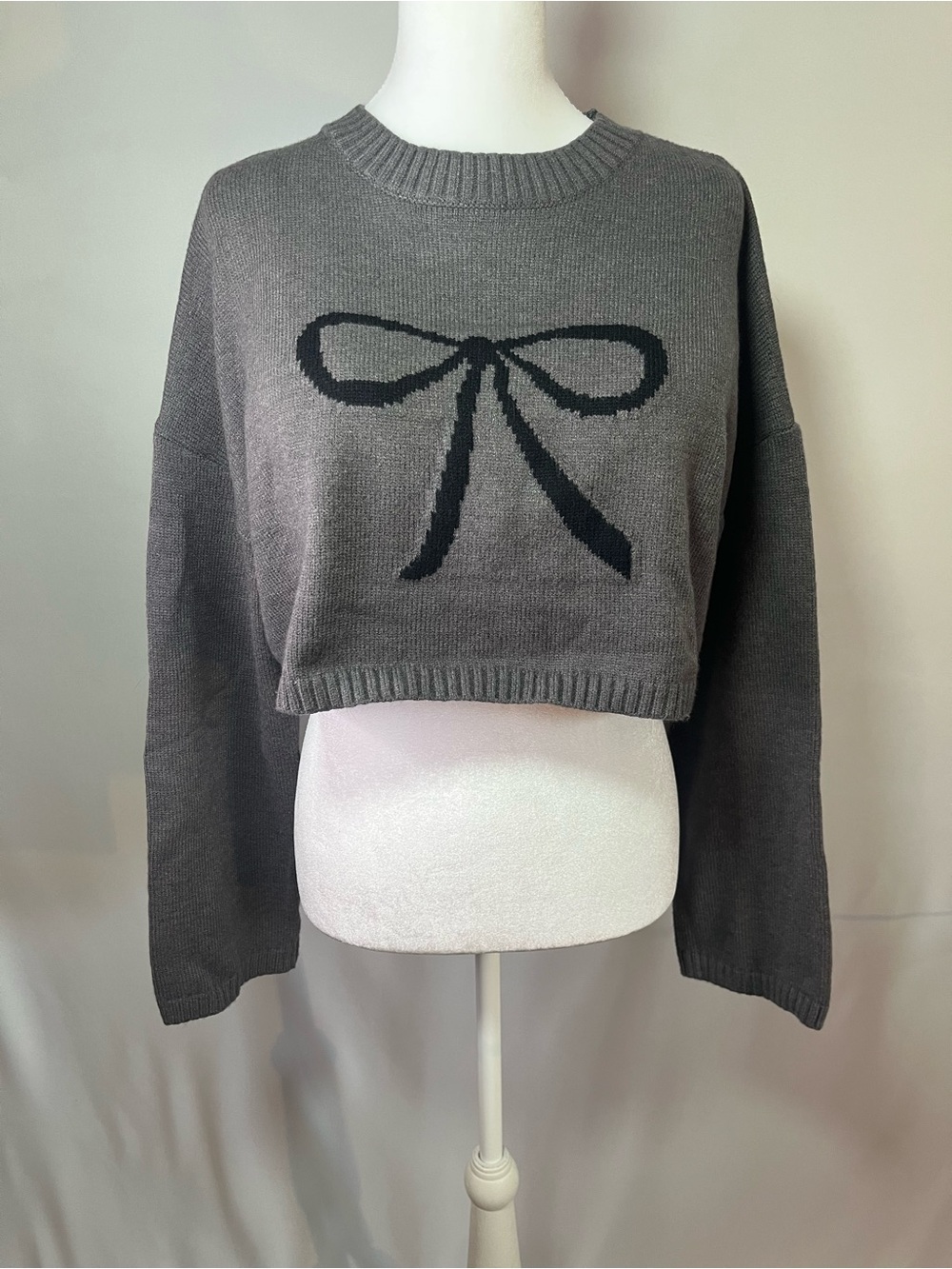 Edikted Gray Bow Knit Crop Sweater